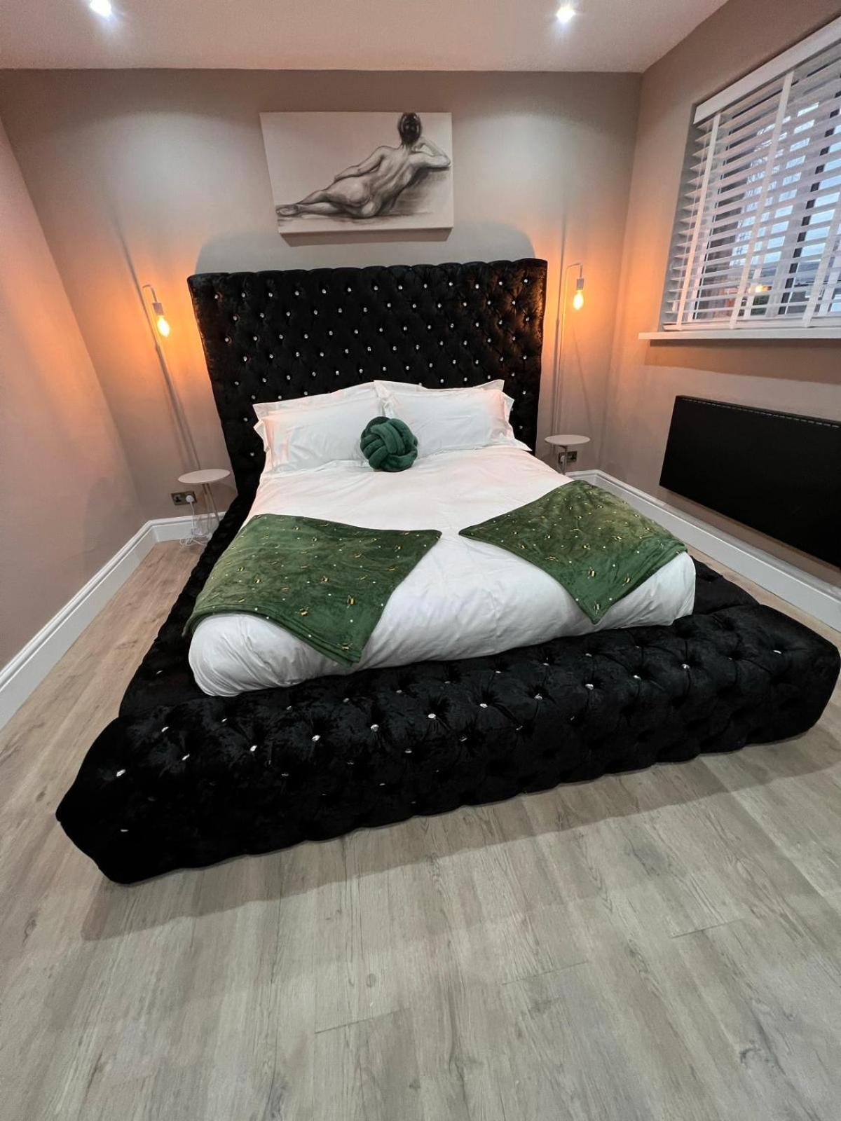 Premier Inn Comfort Mattresses - Sleeps 6 Middleton  Εξωτερικό φωτογραφία