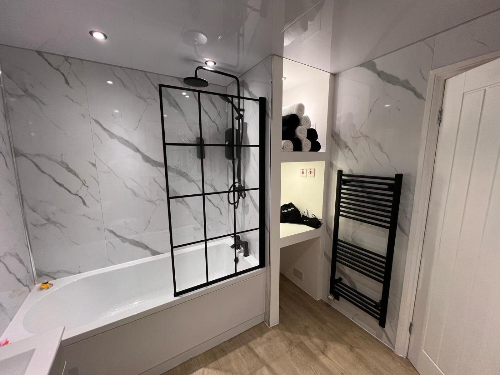 Premier Inn Comfort Mattresses - Sleeps 6 Middleton  Εξωτερικό φωτογραφία